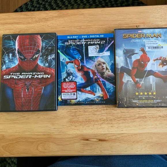 The Amazing Spider-Man, The Amazing Spider-Man 2, & Spider-Man Homcoming - Picture 1 of 7